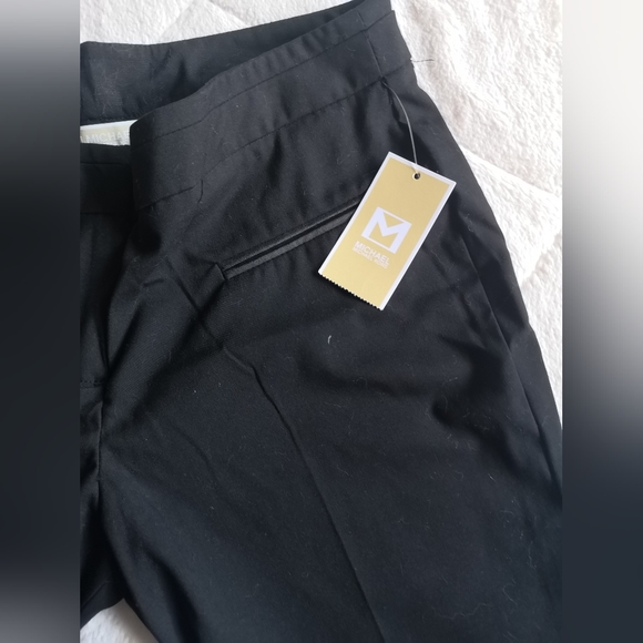 New Michael Kors pants. Size M. - Picture 5 of 9
